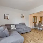 Bajsova Domacija