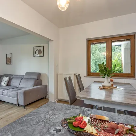 Bajsova Domacija Apartamento *