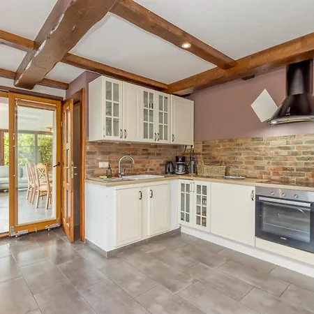 Apartman Bajsova Domacija *