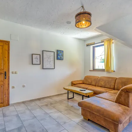 Apartment Bajsova Domacija Podcetrtek