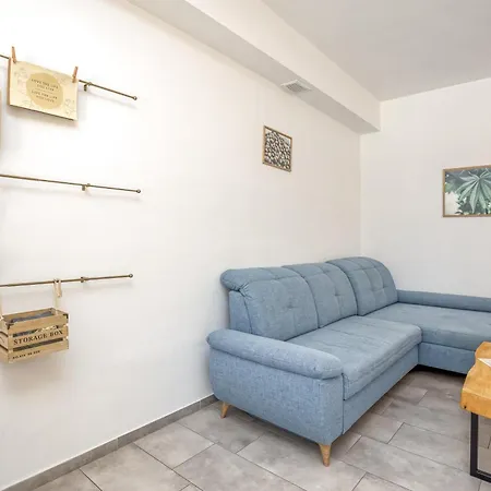 Apartment Bajsova Domacija