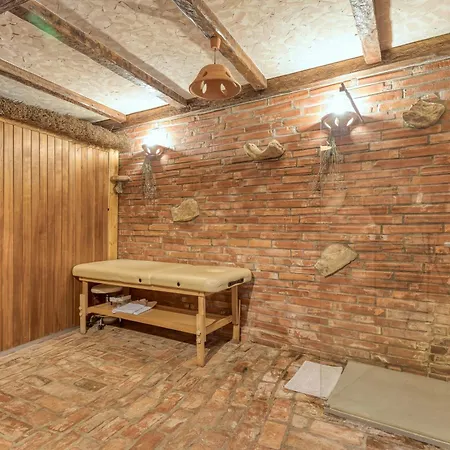 Bajsova Domacija Podčetrtek