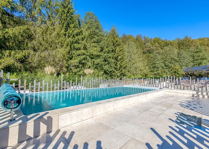 Apartman Bajsova Domacija *